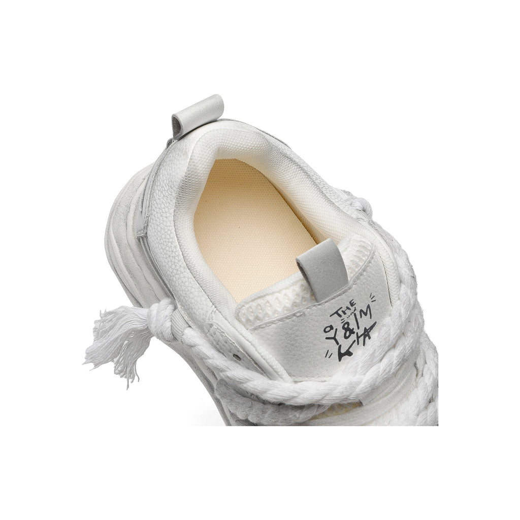 VERTARO A19 Light gray sneakers, collar and interior detail