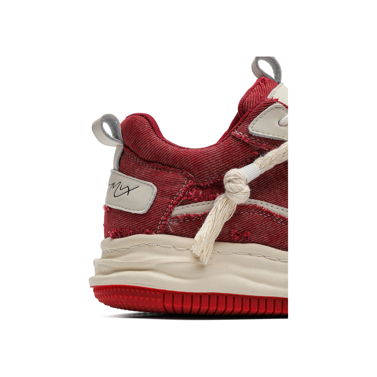 VERTARO A19 Red sneakers, heel detail
