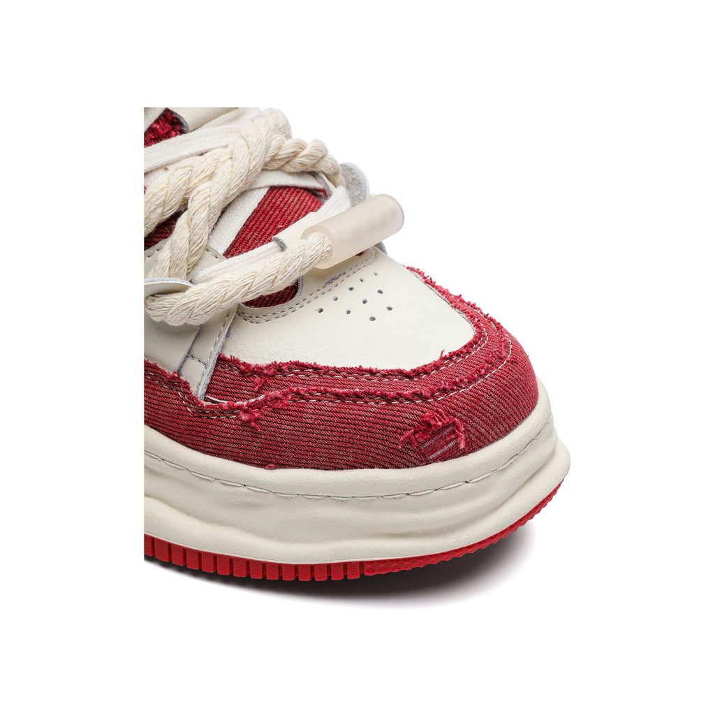 VERTARO A19 Red sneakers, toe and lace detail