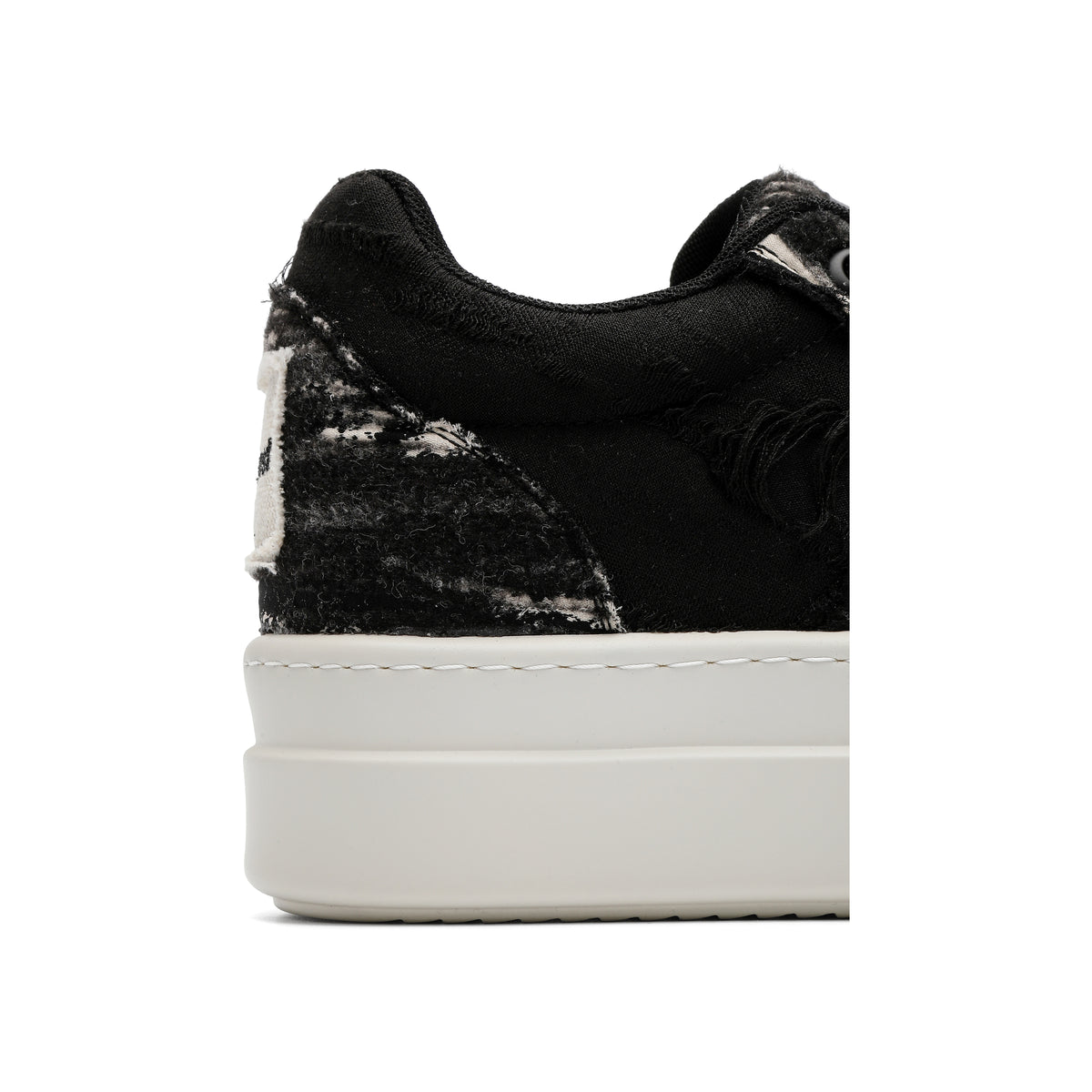 VERTARO A20 Black platform sneakers, heel detail